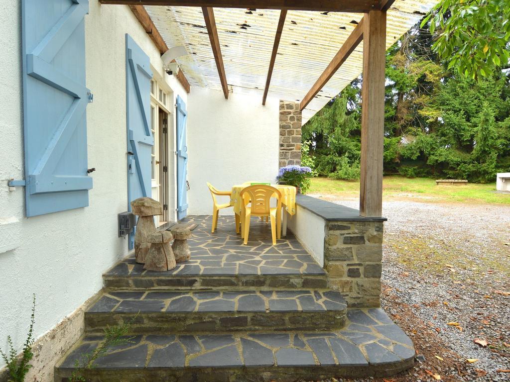 Furnished Bungalow In Monceau En Ardenne With Garden Barbecue Oizy Exterior foto