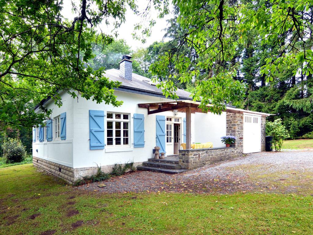 Furnished Bungalow In Monceau En Ardenne With Garden Barbecue Oizy Exterior foto